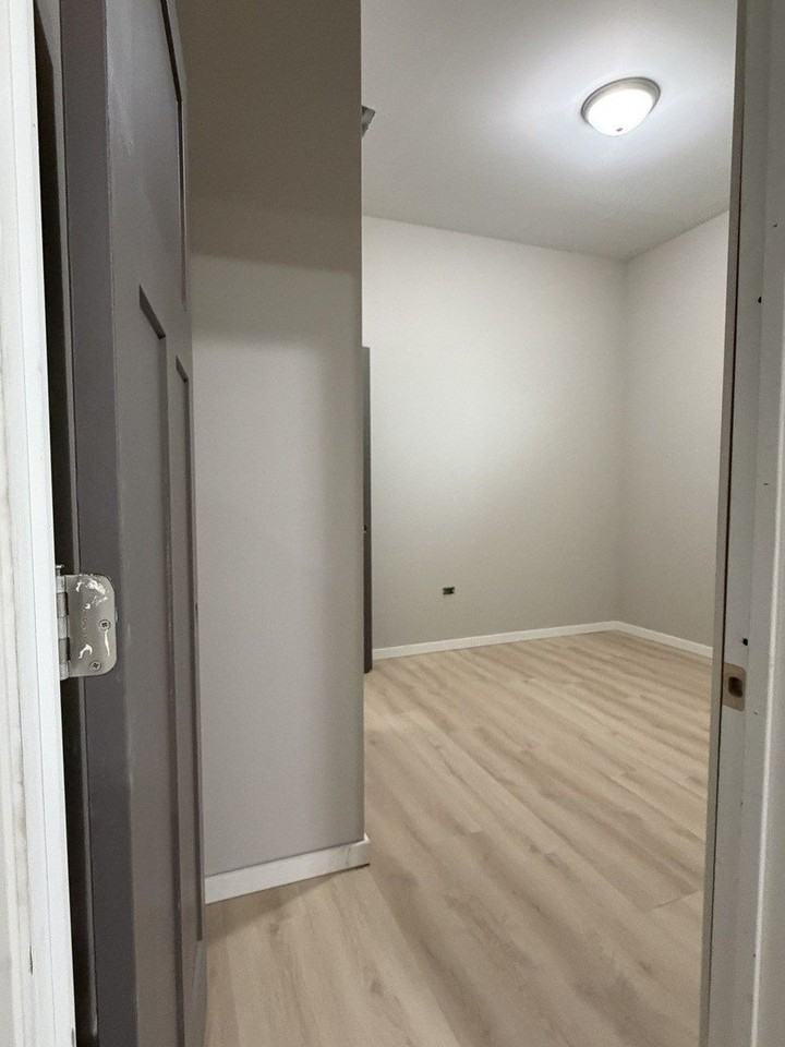 22 N Pulaski Rd Unit 1r - Photo 2 of 18