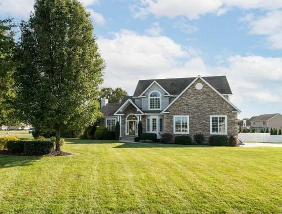 98 Merganser Dr #1 - Photo 2 of 26