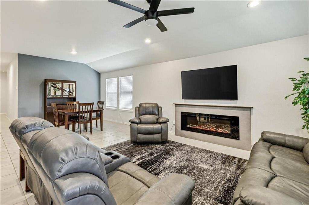 2322 Sky Crest Dr #1 - Photo 5 of 10