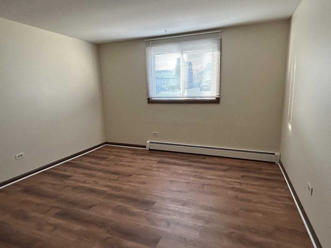 1300 Getzelman Dr Apt 1 - Photo 6 of 8