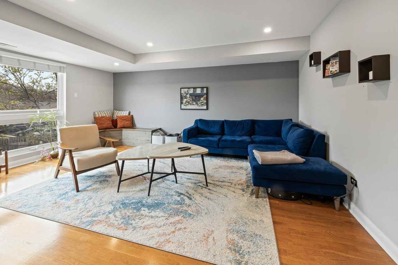 1644 N Mohawk St Apt B - Photo 4 of 19