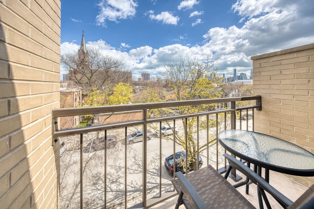 1644 N Mohawk St Apt B - Photo 5 of 19