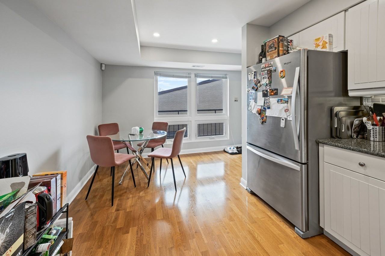 1644 N Mohawk St Apt B - Photo 7 of 19