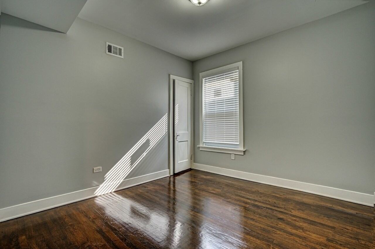 7331 S Dante Ave #2 - Photo 6 of 9