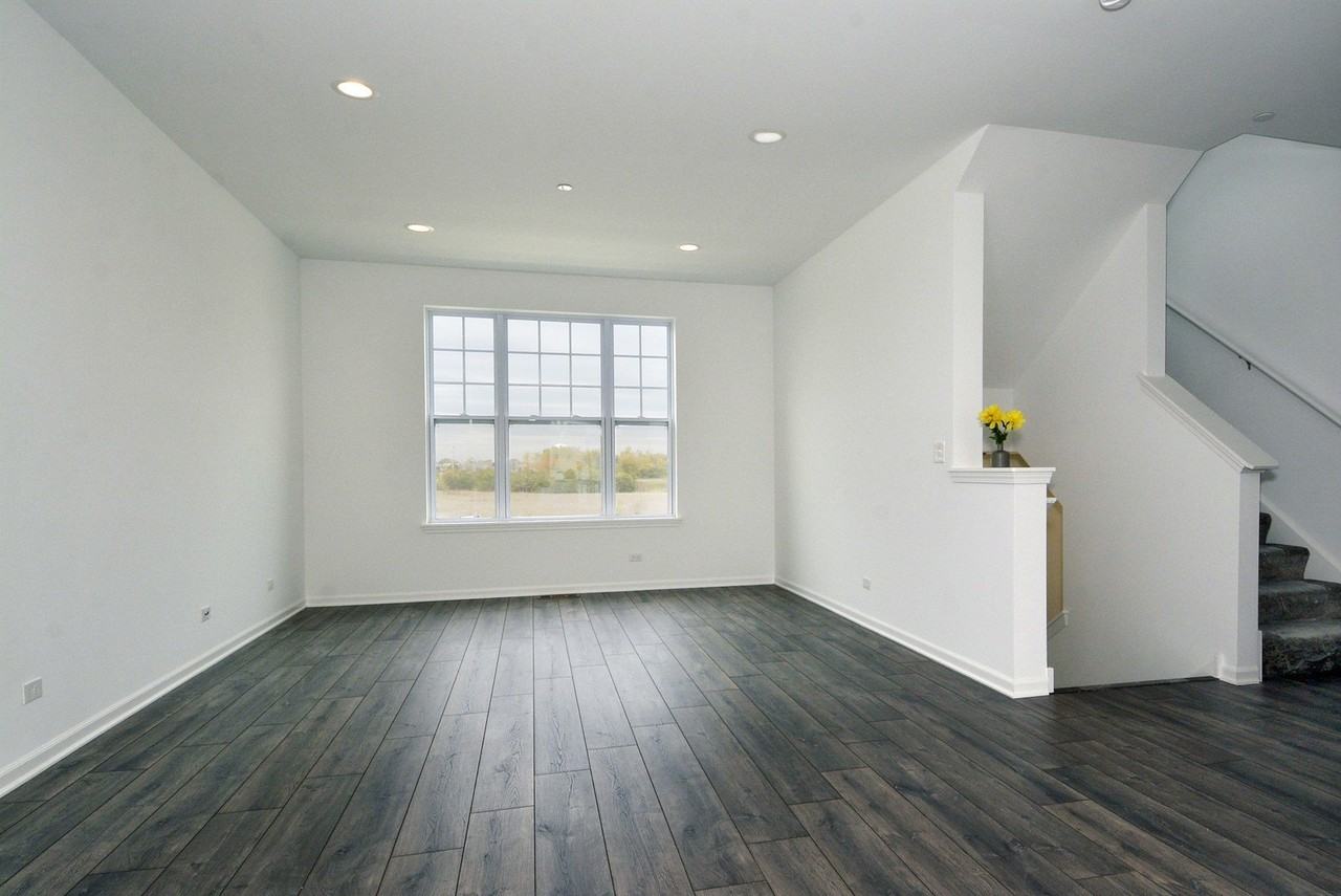 309 Timberleaf Cir - Photo 4 of 21