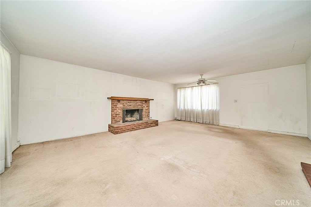 315 E Las Flores Ave - Photo 7 of 28
