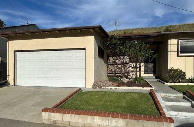 1300 Kempton Ave - Photo 2 of 17