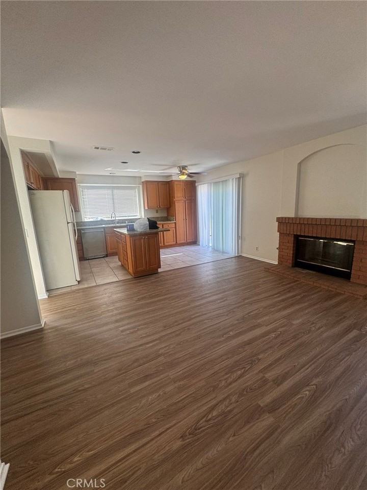 971 Longview Dr - Photo 7 of 34