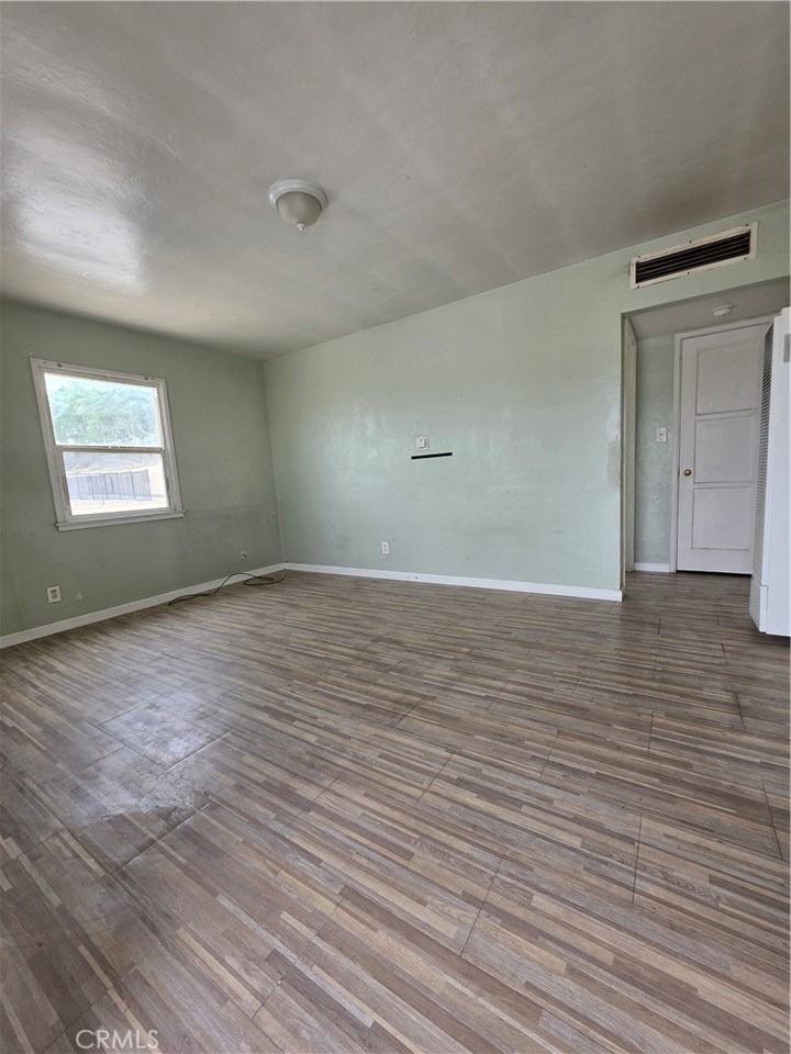 600 W Buena Vista St - Photo 6 of 6