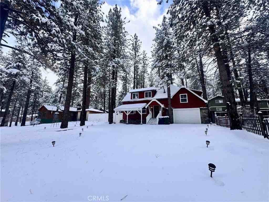 1155 Lark Dr - Photo 2 of 20