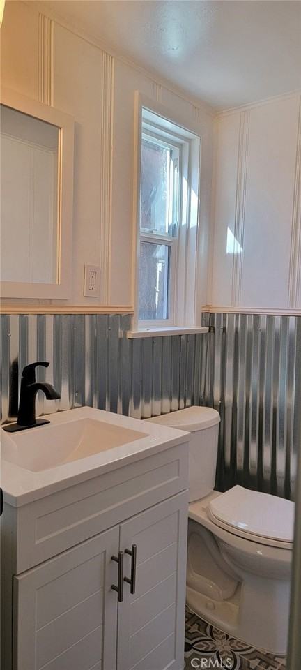 1155 Lark Dr - Photo 6 of 20