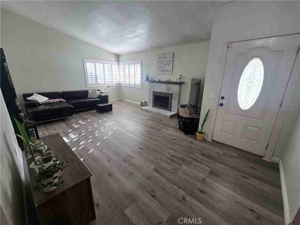 2513 S Prairie Dunes Pl - Photo 3 of 19