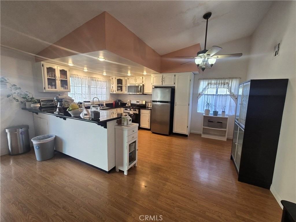 2513 S Prairie Dunes Pl - Photo 5 of 19