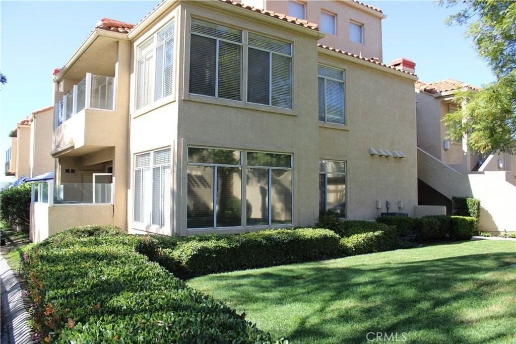 3190 Altura Ct #101 - Photo 2 of 27