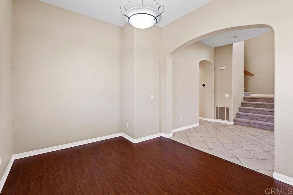 16758 Cimarron Crest Dr - Photo 5 of 35