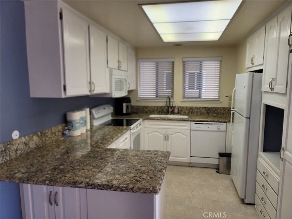 898 Ronda Sevilla #O - Photo 4 of 14