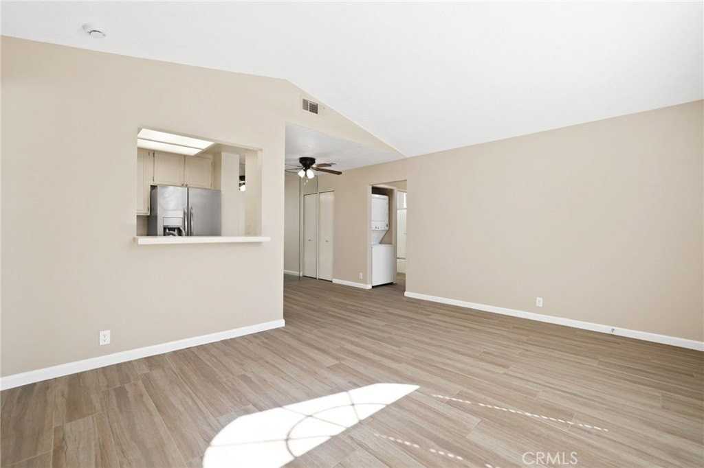 83 Gaviota - Photo 4 of 29