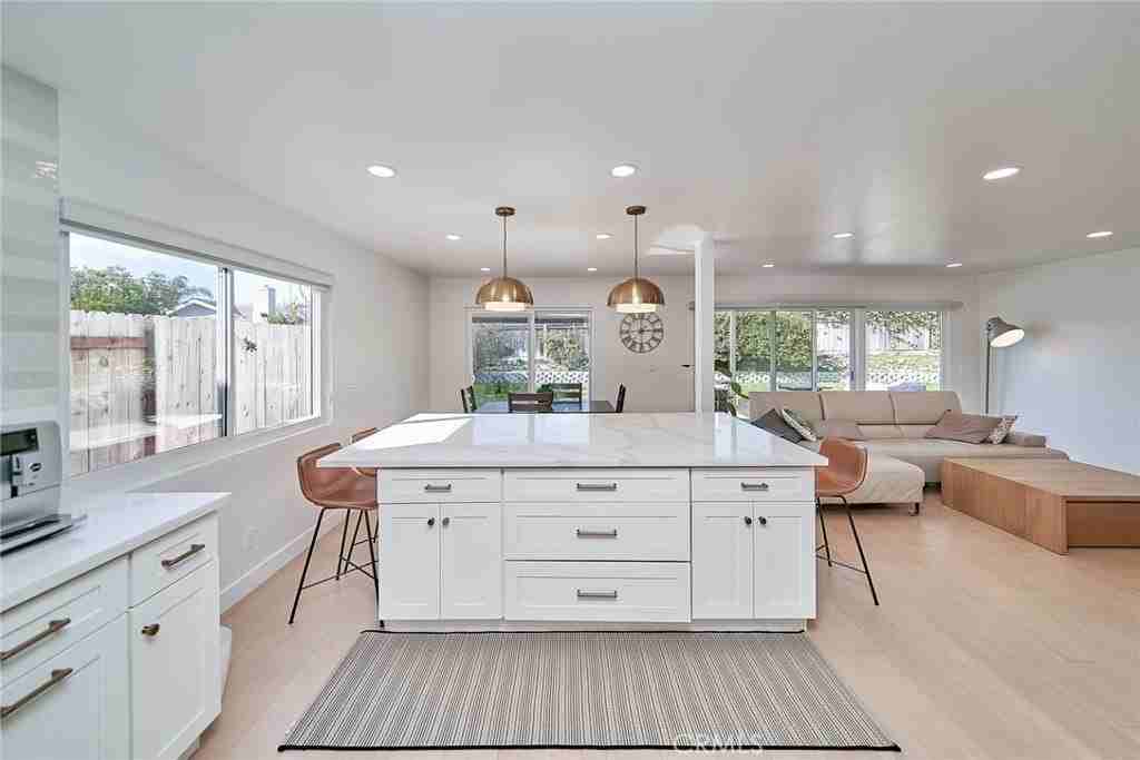 6231 Lochvale Dr - Photo 7 of 19