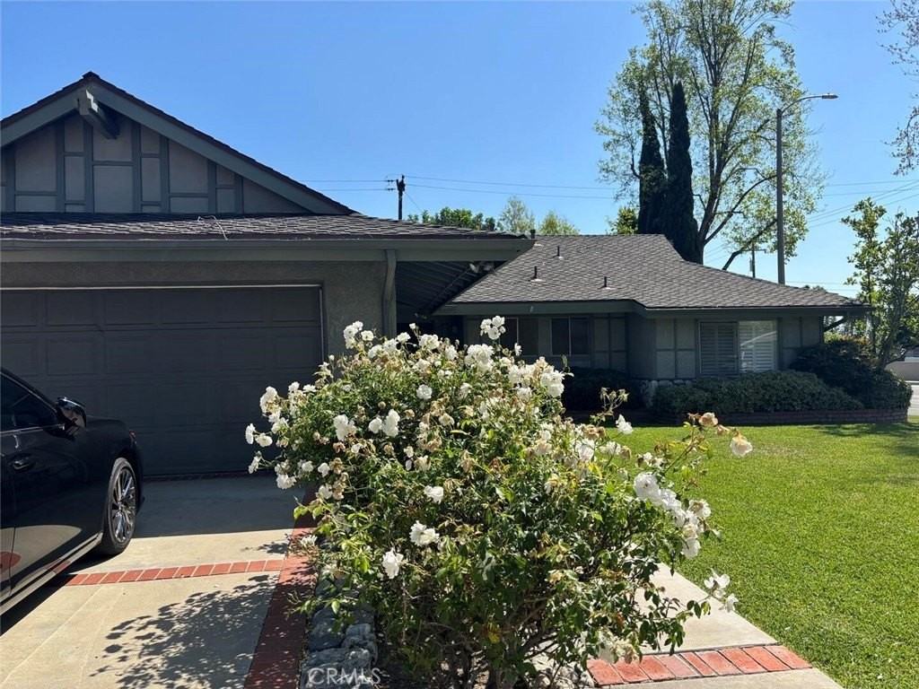 16202 Rushford St - Photo 4 of 42