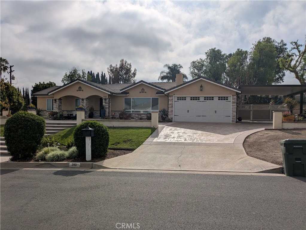 310 Marion Blvd - Photo 5 of 22