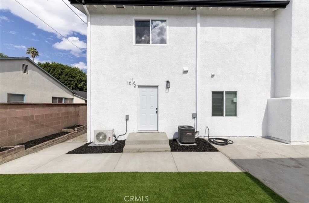 10 W Trafford St - Photo 2 of 8