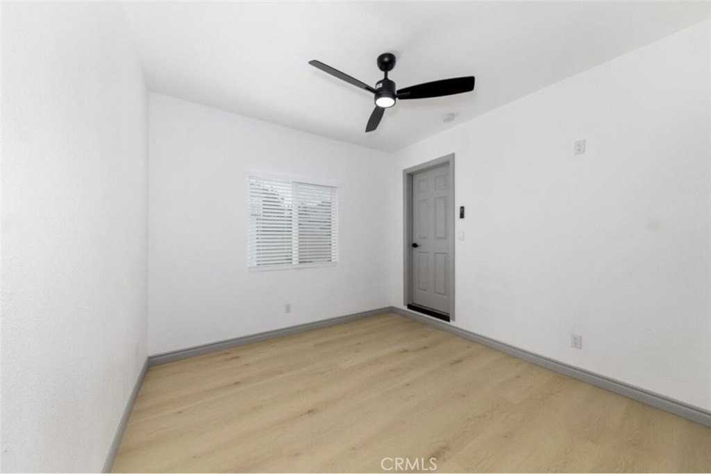 10 W Trafford St - Photo 4 of 8