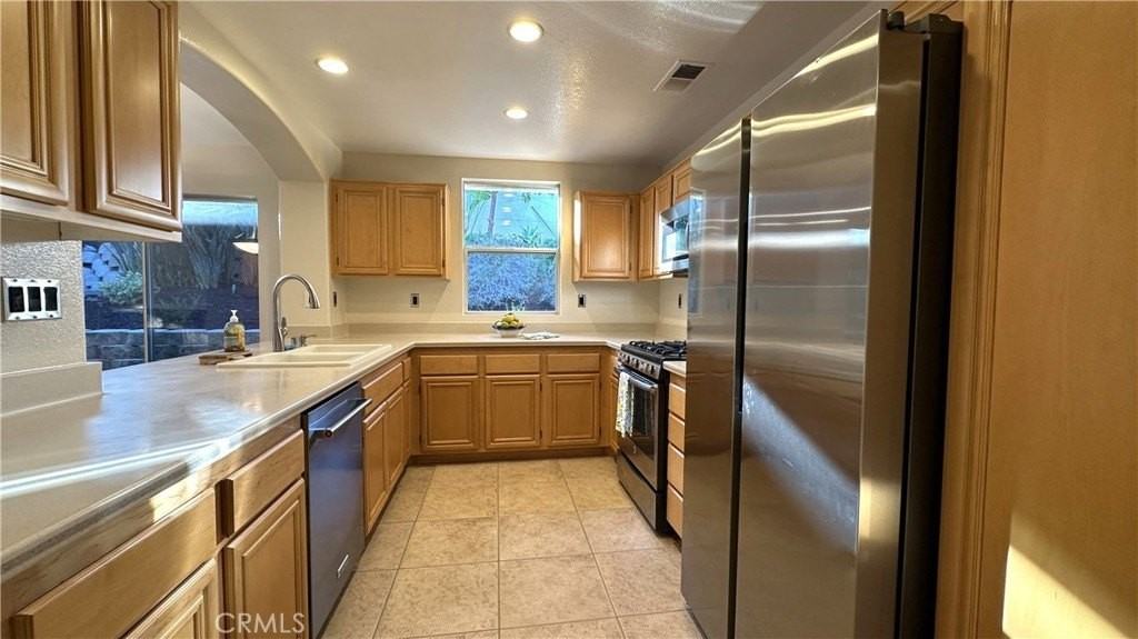 30870 Loire Ct - Photo 7 of 28