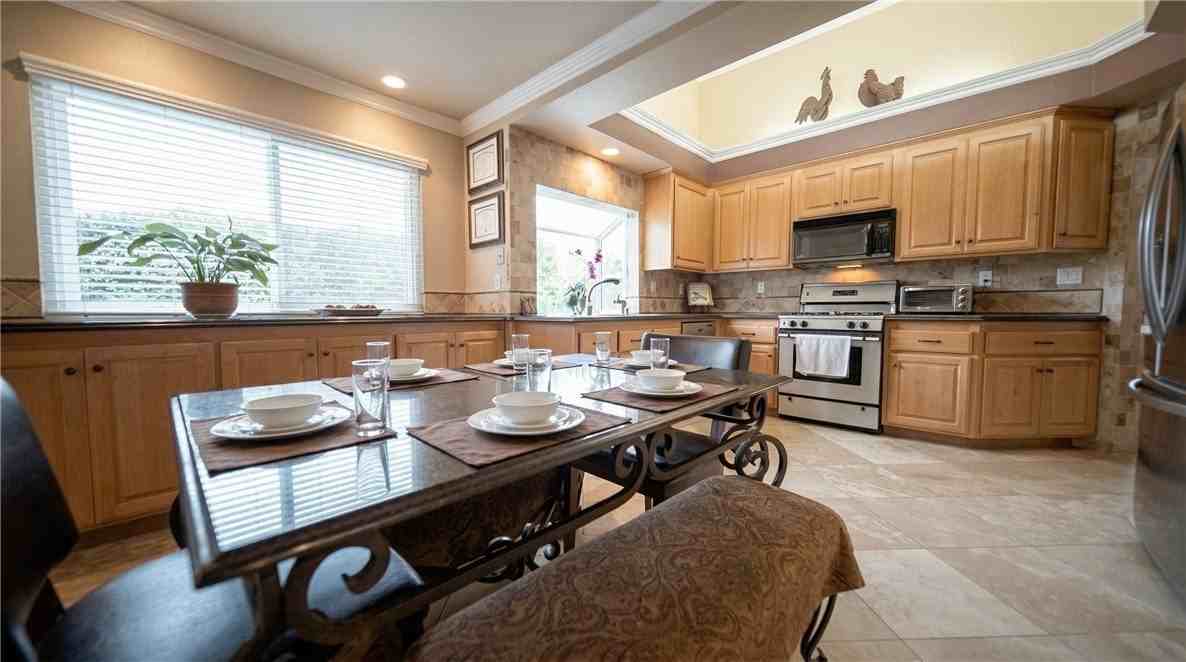 2685 Placerville Ct - Photo 5 of 12