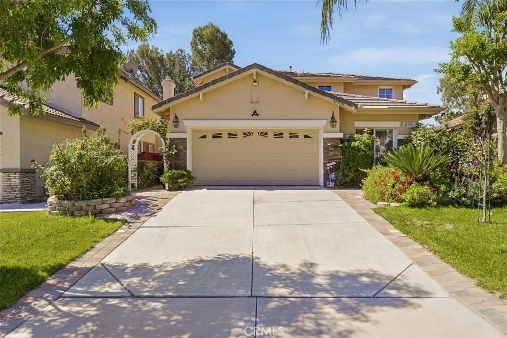 32935 Adelante St - Photo 3 of 50