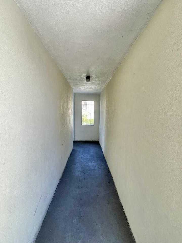 15644 Leadwell St - Photo 5 of 10