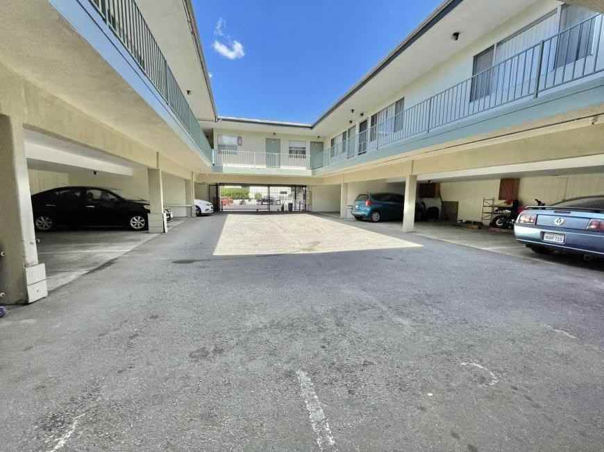 15644 Leadwell St - Photo 6 of 10