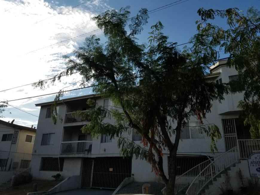 231 W Elm Ave - Photo 2 of 10