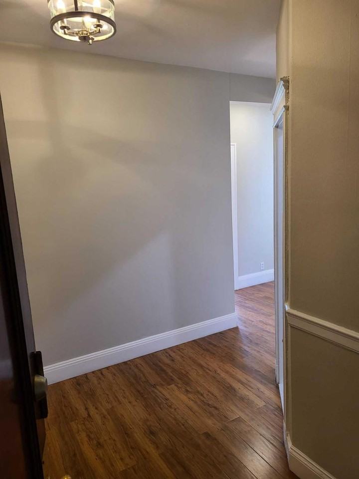 1199 Commonwealth Ave - Photo 4 of 8