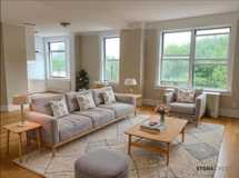 425 Riverside Dr - Photo 1 of 1