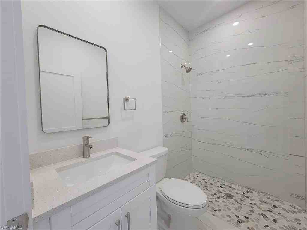 886 Milwaukee Blvd - Photo 5 of 20