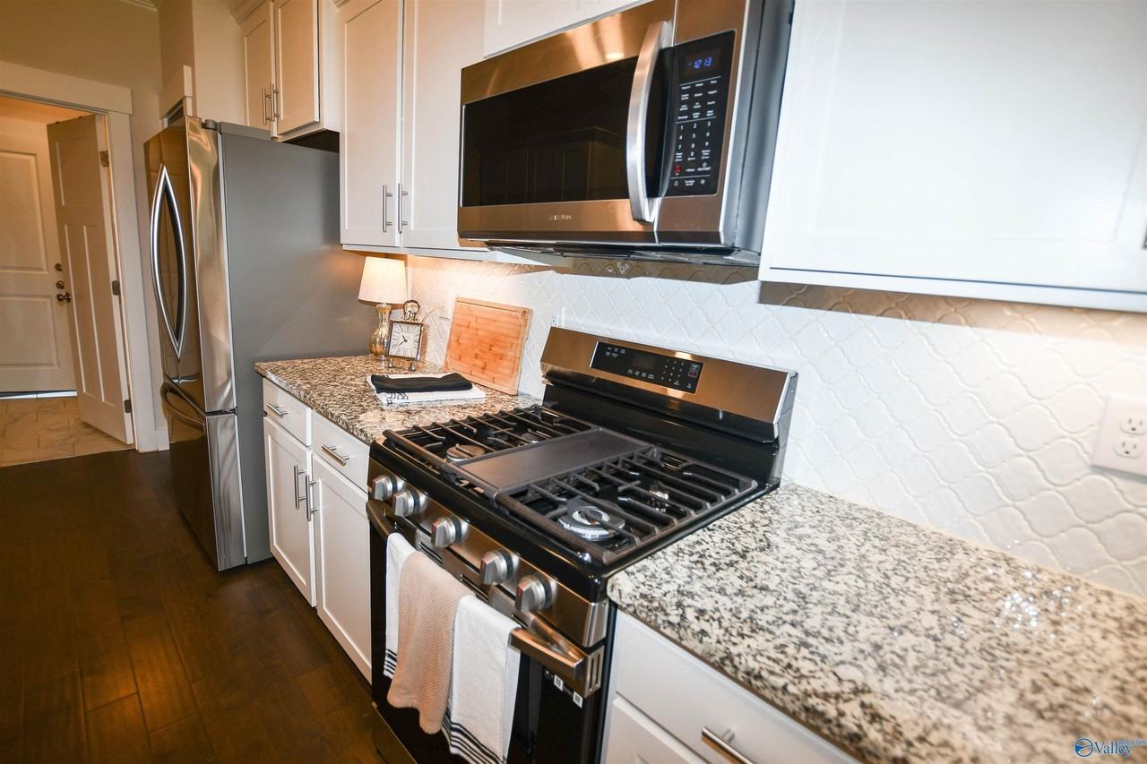 105 Missouri Dr - Photo 5 of 31