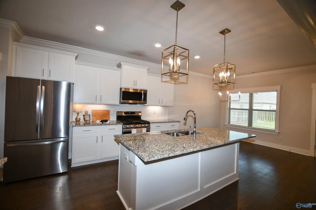 105 Missouri Dr - Photo 6 of 31