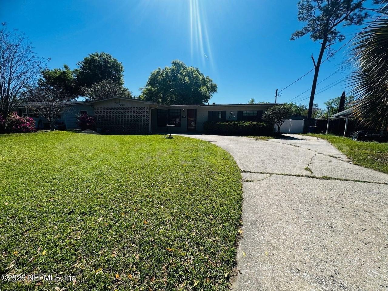 246 Sara Dr - Photo 2 of 29