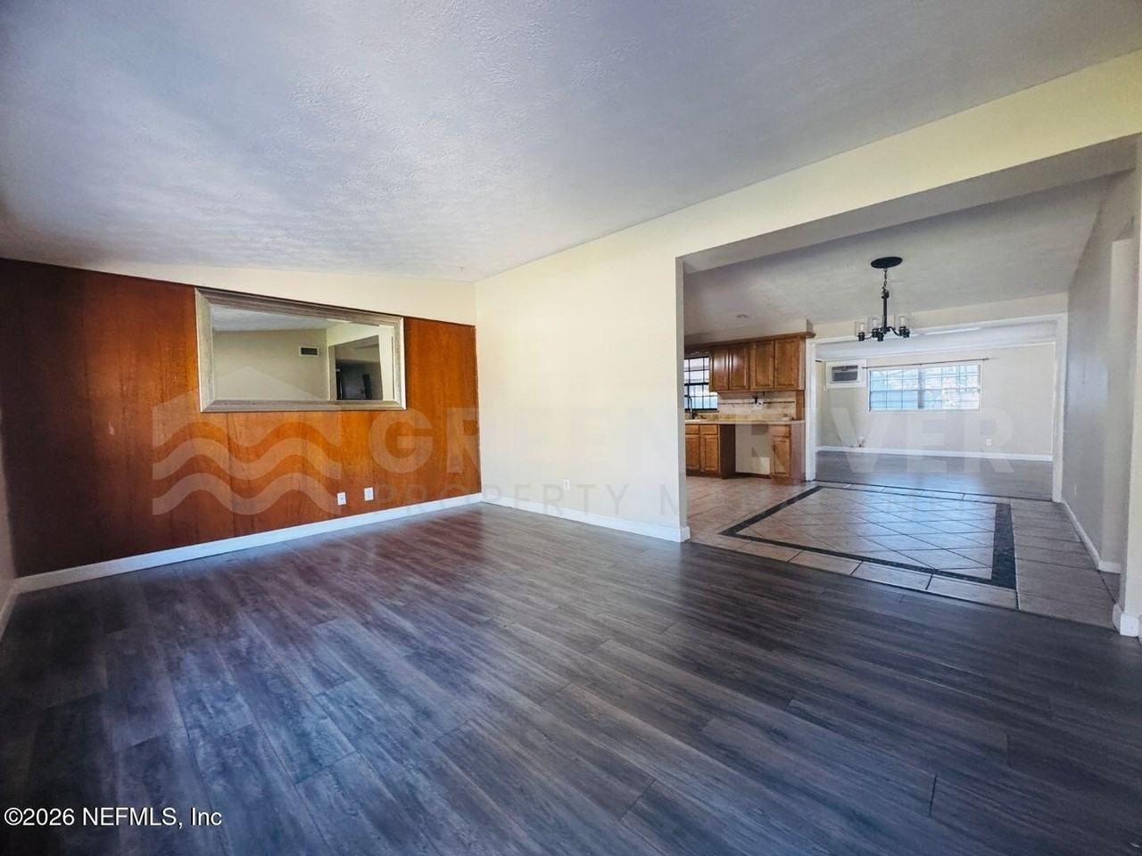 246 Sara Dr - Photo 4 of 29