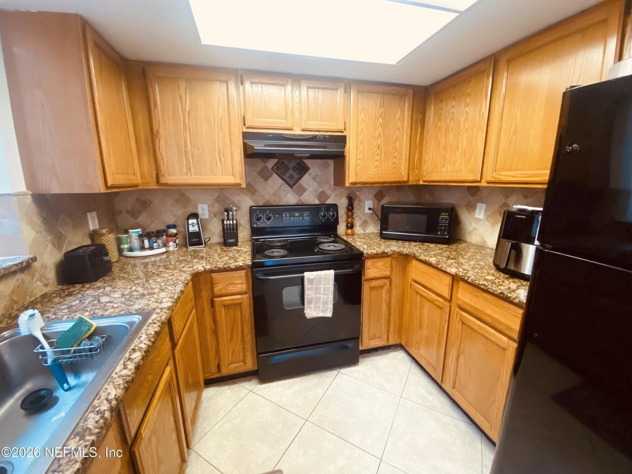 2280 Ironstone Dr E - Photo 7 of 19