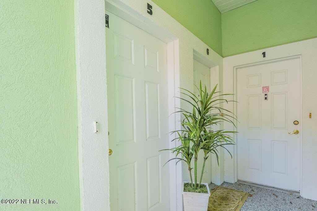 13808 Herons Landing Way Apt 5 - Photo 4 of 44