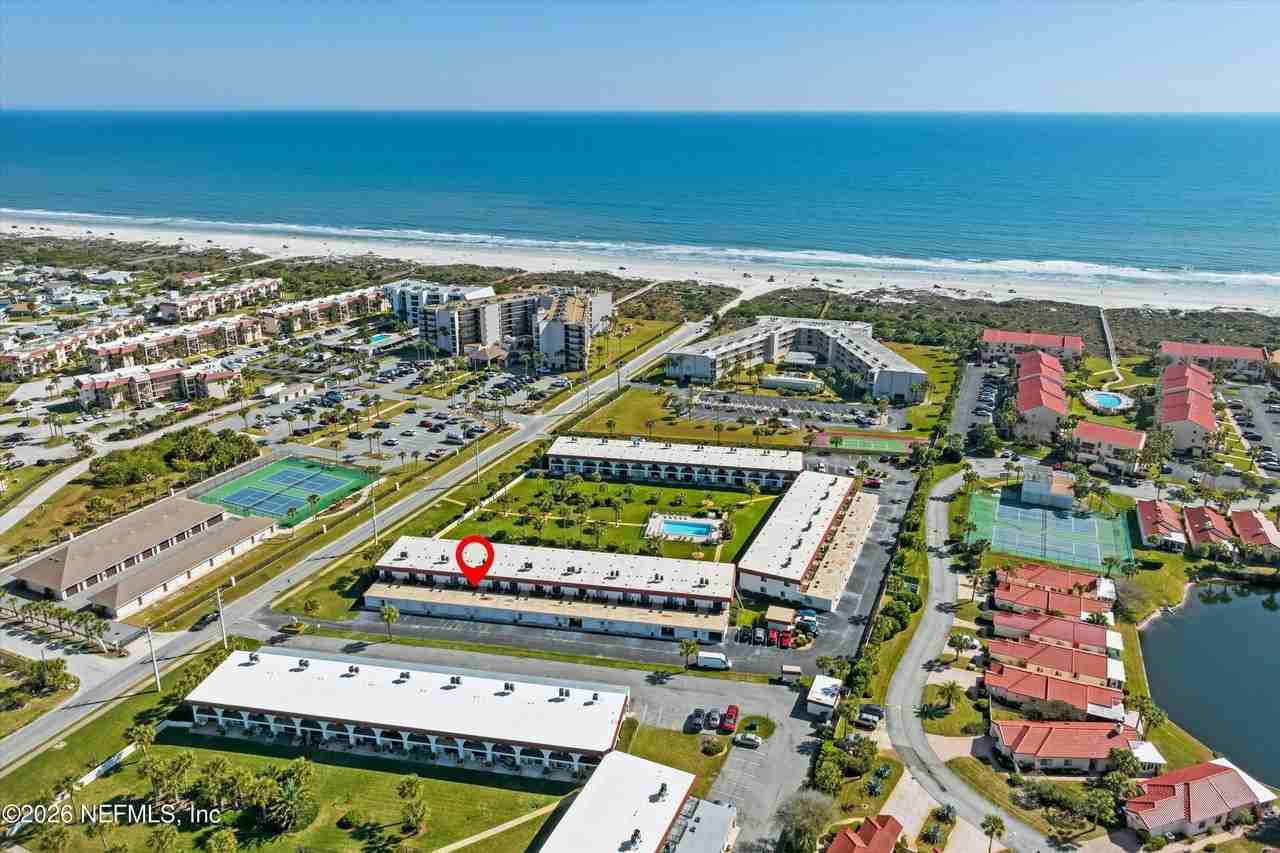 11 Dondanville Rd Unit 3 - Photo 3 of 25