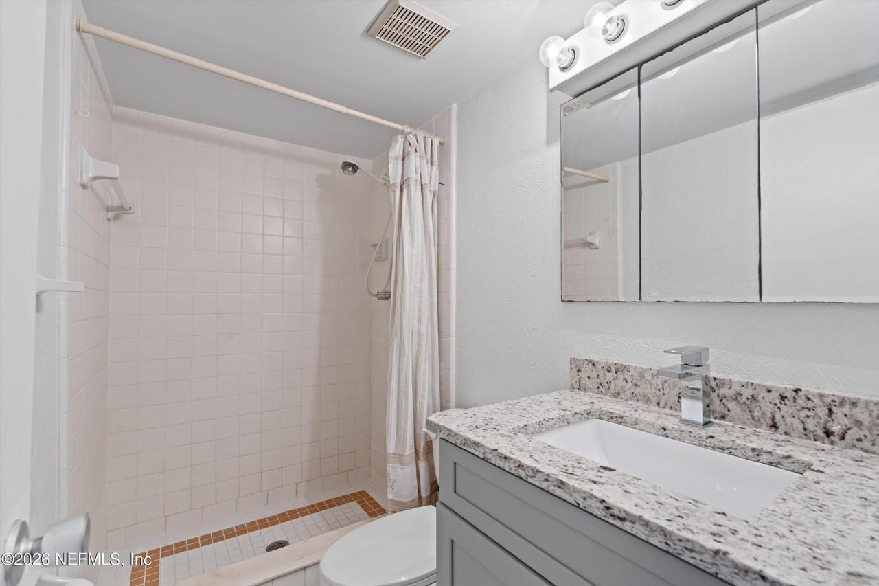 11 Dondanville Rd Unit 3 - Photo 4 of 25