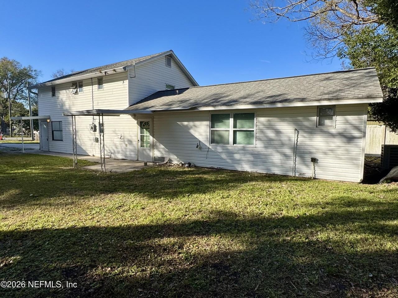 2057 Glen Gardner Dr - Photo 2 of 17