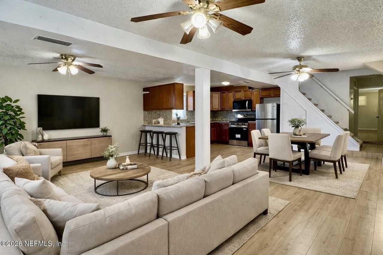 2057 Glen Gardner Dr - Photo 7 of 17