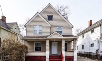 featured image of 2142 W 105th St #1DN