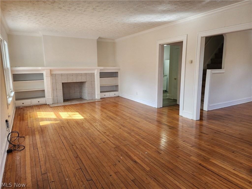 2060 Rossmoor Rd - Photo 2 of 12