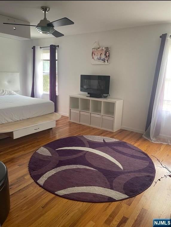 847 Bond St - Photo 2 of 10