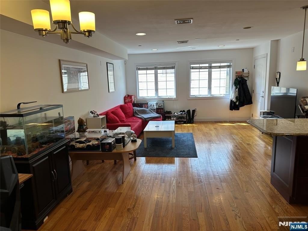 124 68th St - Photo 7 of 20