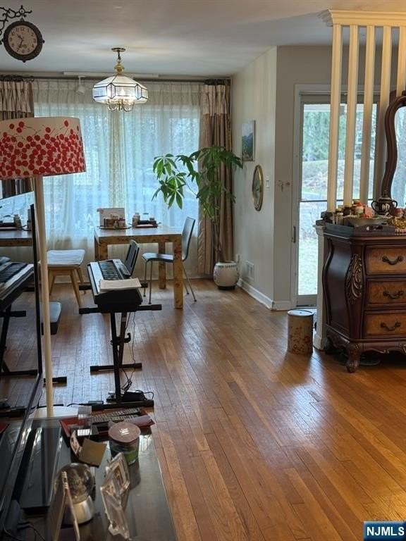 222 Hickory Ave - Photo 3 of 18